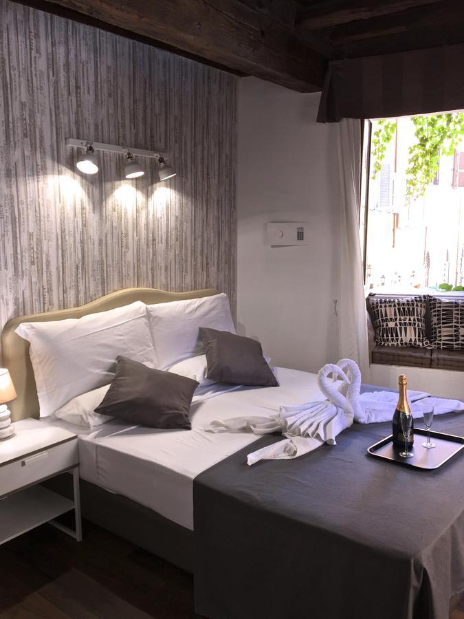 Do-Do Navona Suites Róma Szoba fotó