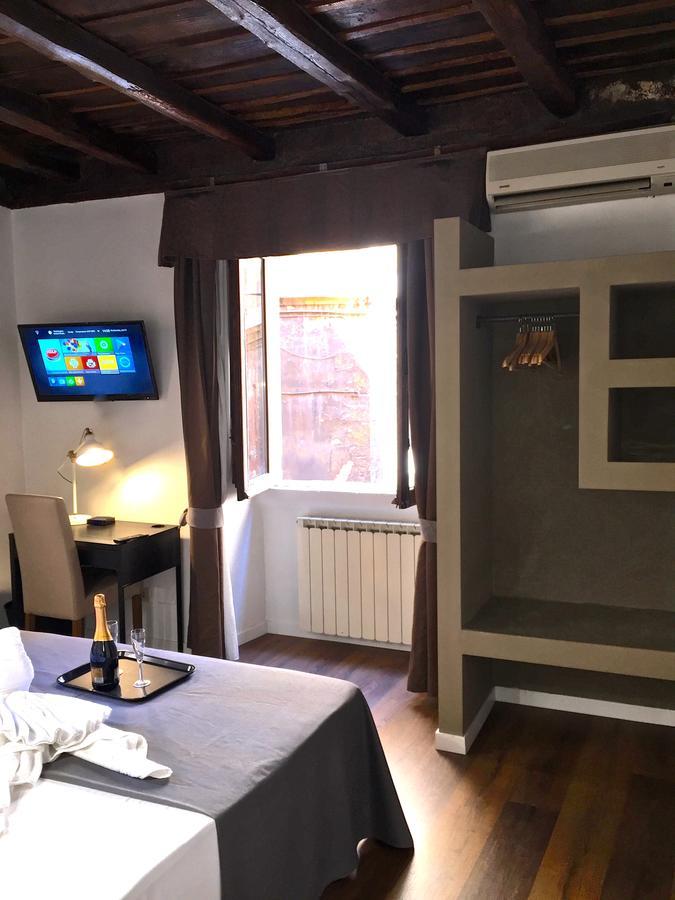 Do-Do Navona Suites Róma Szoba fotó